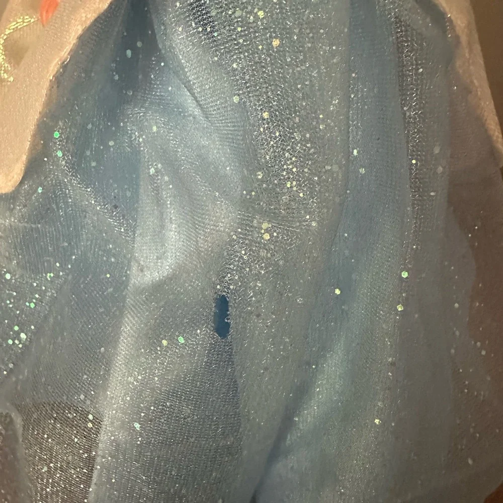 Vtg. Disney Sparkle Eyes Cinderella Barbie, 1995